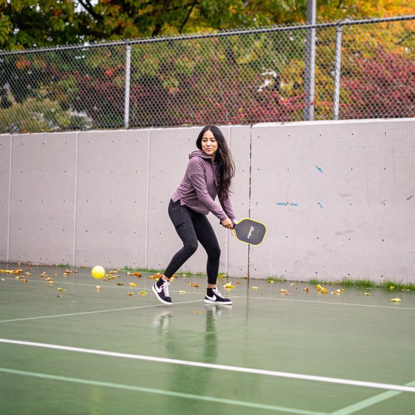 Baden Champions Pickleball Set - friends enjoying a game