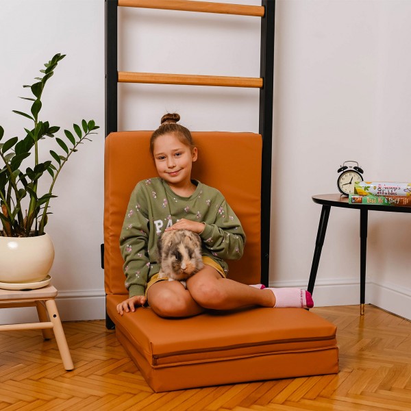 BenchK Mat Brown - girl sitting comfortably on mat