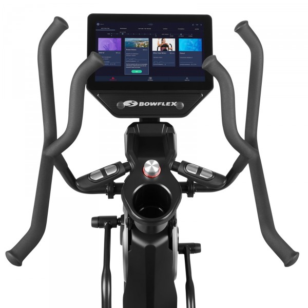 Close-up view of the console on the BowFlex Max Total 40