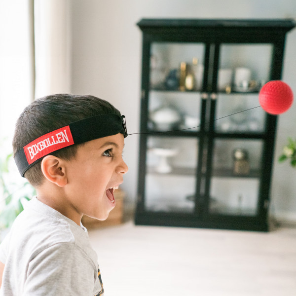 Boxballen - Lifestyle - Kid playing