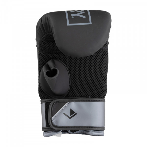 Palm view of the Century Brave Oversize Bag Gloves in black and silver