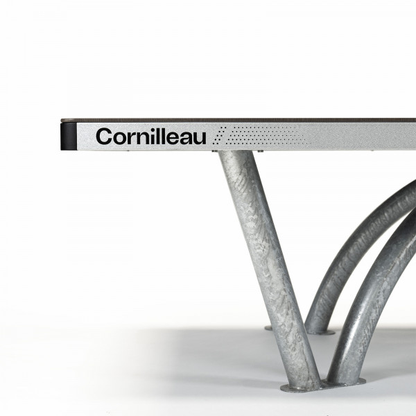 Close-up of table legs on the Cornilleau Park Outdoor Table Tennis Table