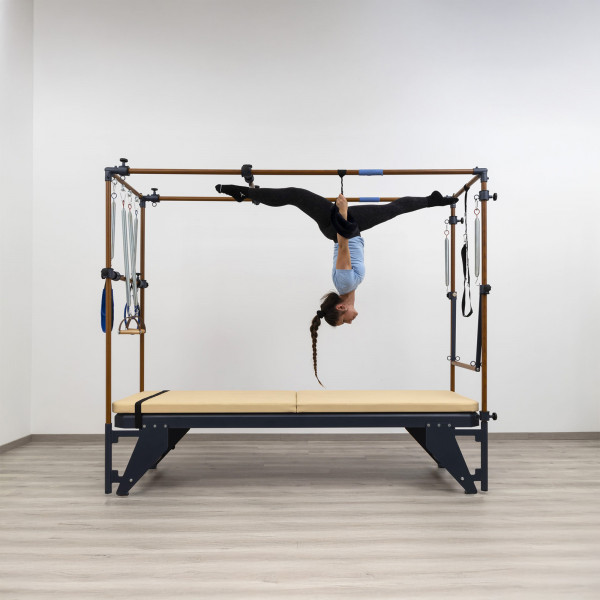 Inverted hang on the HEGREN TALMA TRC Cadillac Trapeze