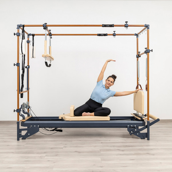 Side reach on the HEGREN TALMA Pilates Jumpboard - Beige