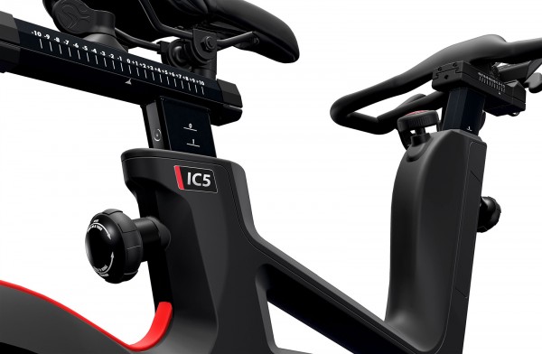ICG IC5 Exercise Bike - easy adjustment
