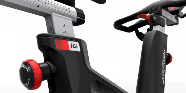 Life Fitness IC6 Group Exercise Bike Powered by ICG