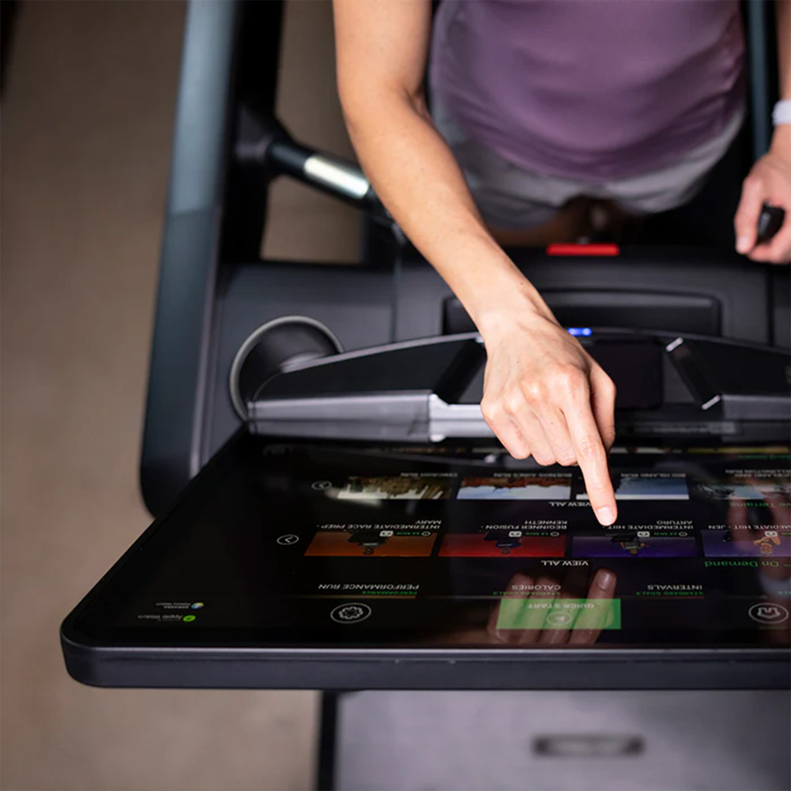 Life fitness club series+ treadmill 2025