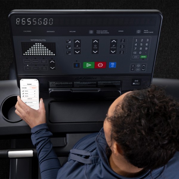Life Fitness Aspire Treadmill - SL console iPhone sign-in