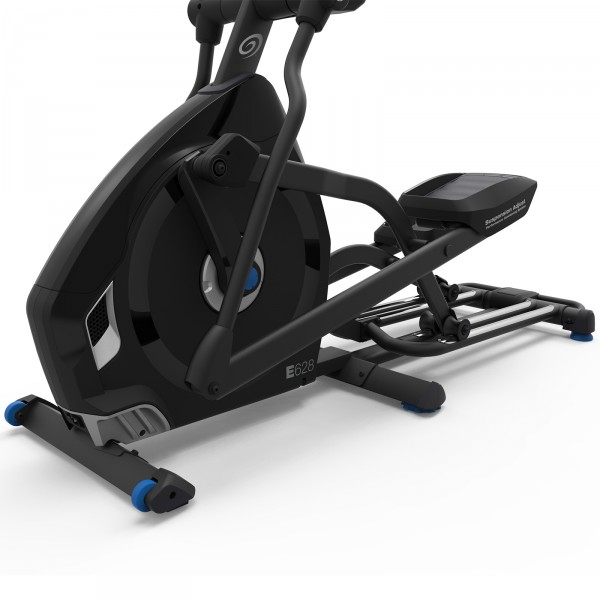 Nautilus E628 Elliptical Cross Trainer - detailed view
