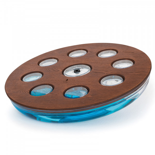 Angled view of the NOHRD Eau-Me Board with club wood