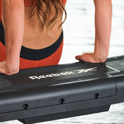 Close-up dip position on the Reebok Deck