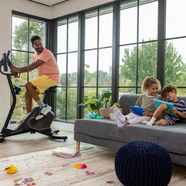 The Schwinn 590U Upright Bike is equipped with 29 built-in training programmes for varied and comprehensive workout routines