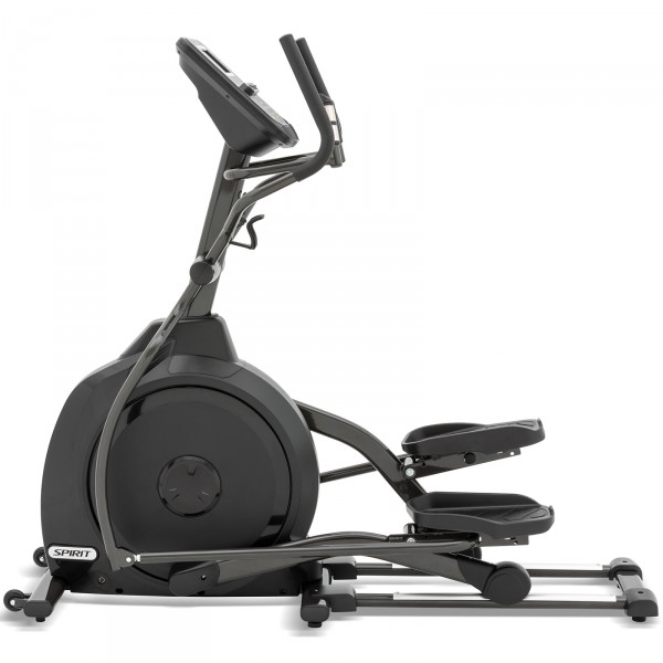 Left-side view of the Spirit XE195 Elliptical.