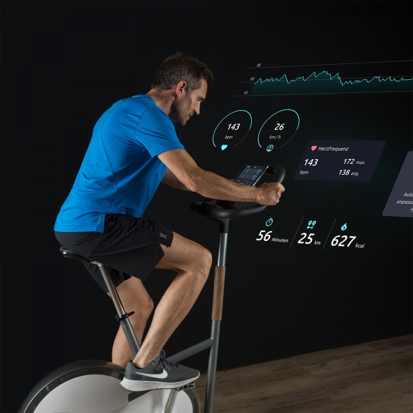 Person during a workout with the STIL-FIT Smart Package.