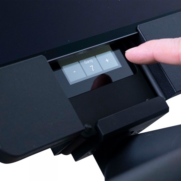 Close-up of the gear shift detail on the STIL-FIT Smart Package.