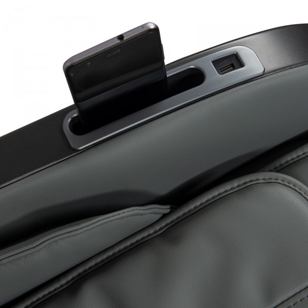 USB port and device tray on the Taurus Wellness Massage Chair