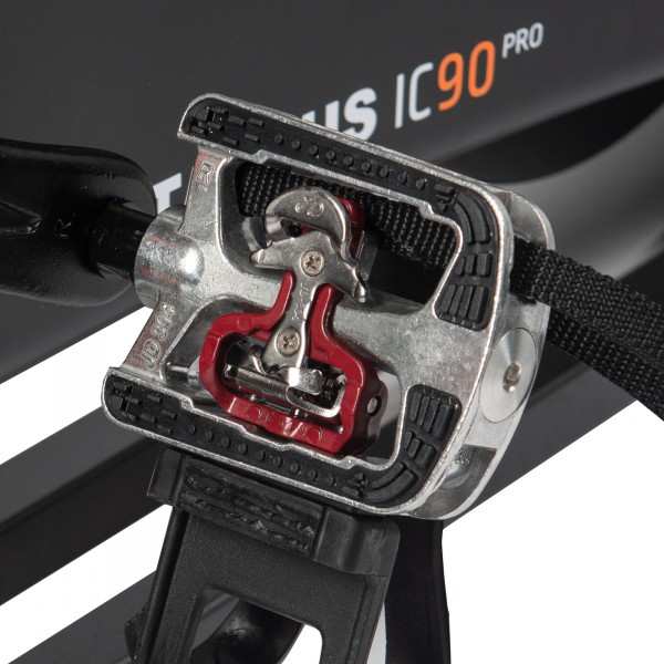 Detail view of the Taurus IC90 Pro Exercise Bike combi-pedal.
