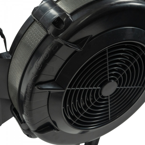 Close up of the Taurus Elite Row flywheel