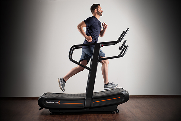 Taurus Run-X 2.0 Curved Treadmill