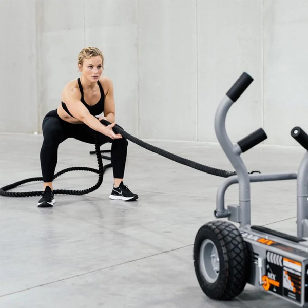 Torque Tank Tow Rope - model using