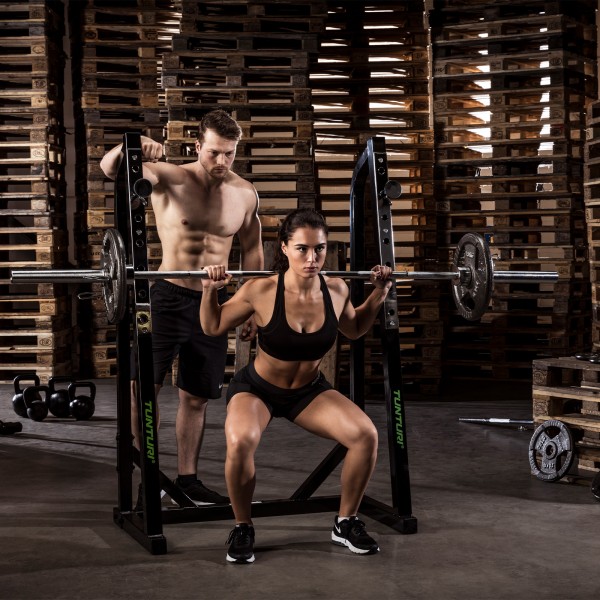Tunturi WT40 Squat Rack - in use during a workout