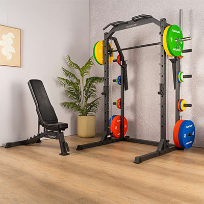 The Tunturi SM70 in a home gym with the Tunturi UB70